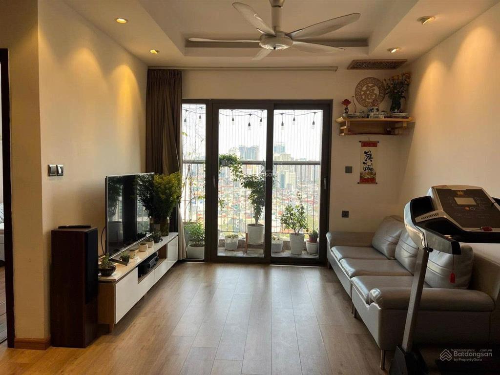 Tôi chủ nhà cần bán nhanh trong tháng căn hộ home city. 70m2, 2n2vs. view đẹp. giá 7 tỷ