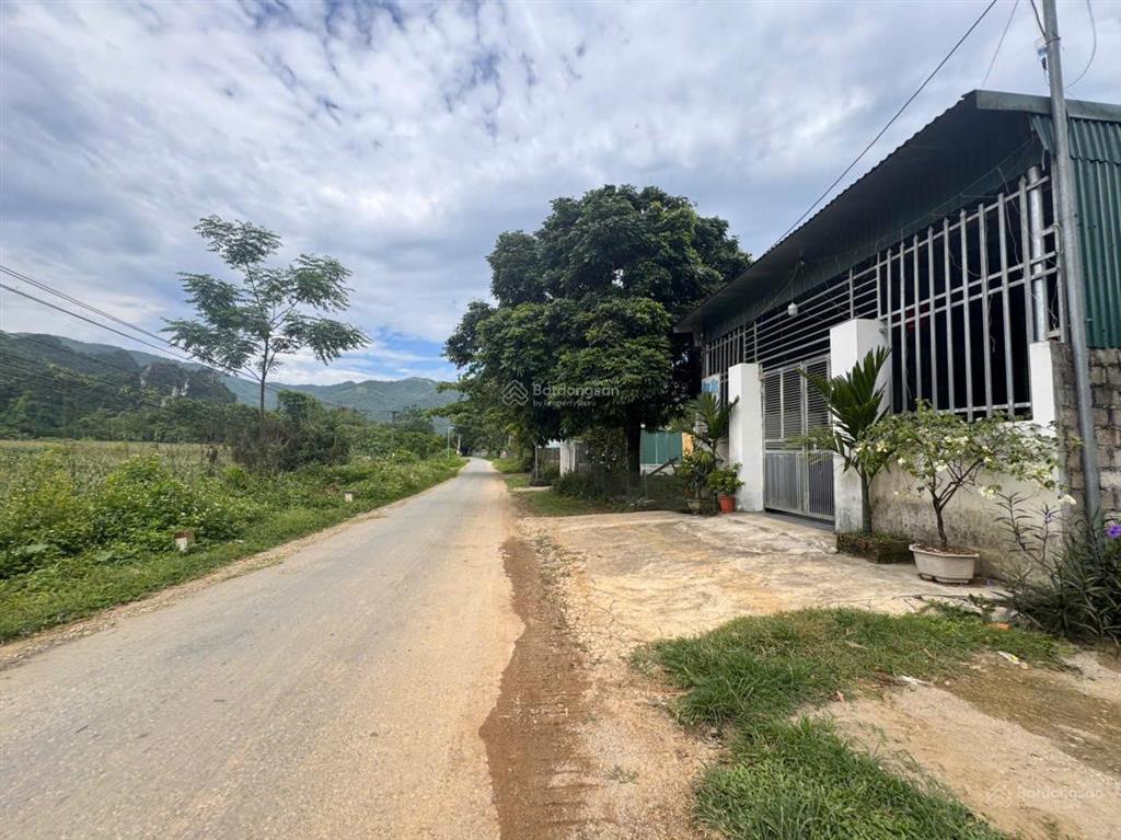 Lô đất 125m2 full đất ở lại sát đường nhựa liên xã, cách hn 55km giá 5xxtr