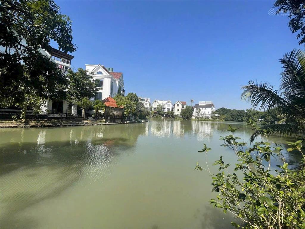 Bán biệt thự đơn lập hoa sữa vinhomes riverside căn hiếm có view sông và view vườn hoa đẳng cấp