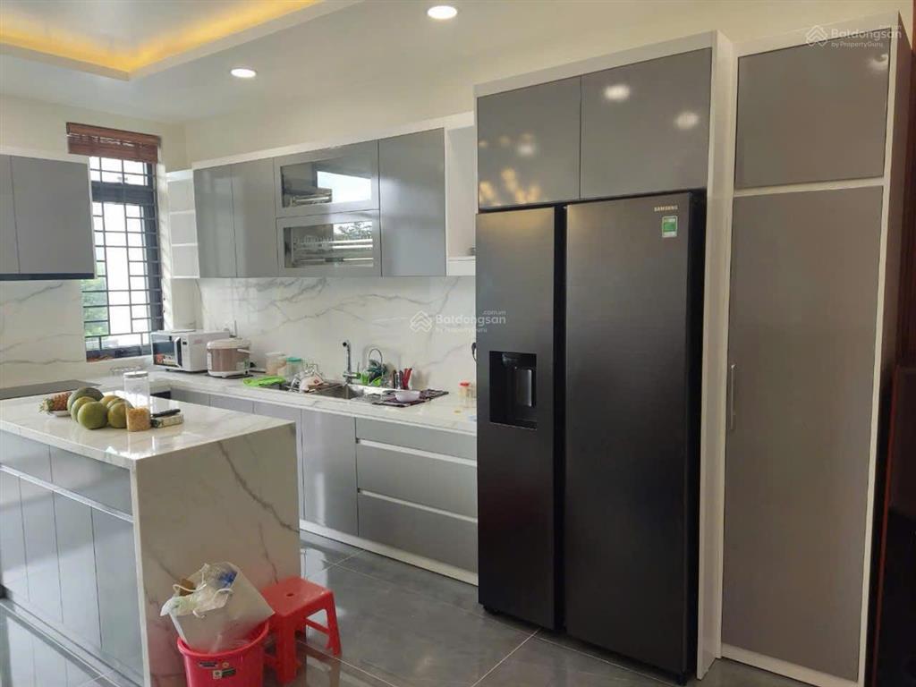 Kdc phong phú 4 nhà mới đẹp dt 100m2 [5x20m] full nội thất 5t. 5pn. 5wc giá 9,999 tỷ