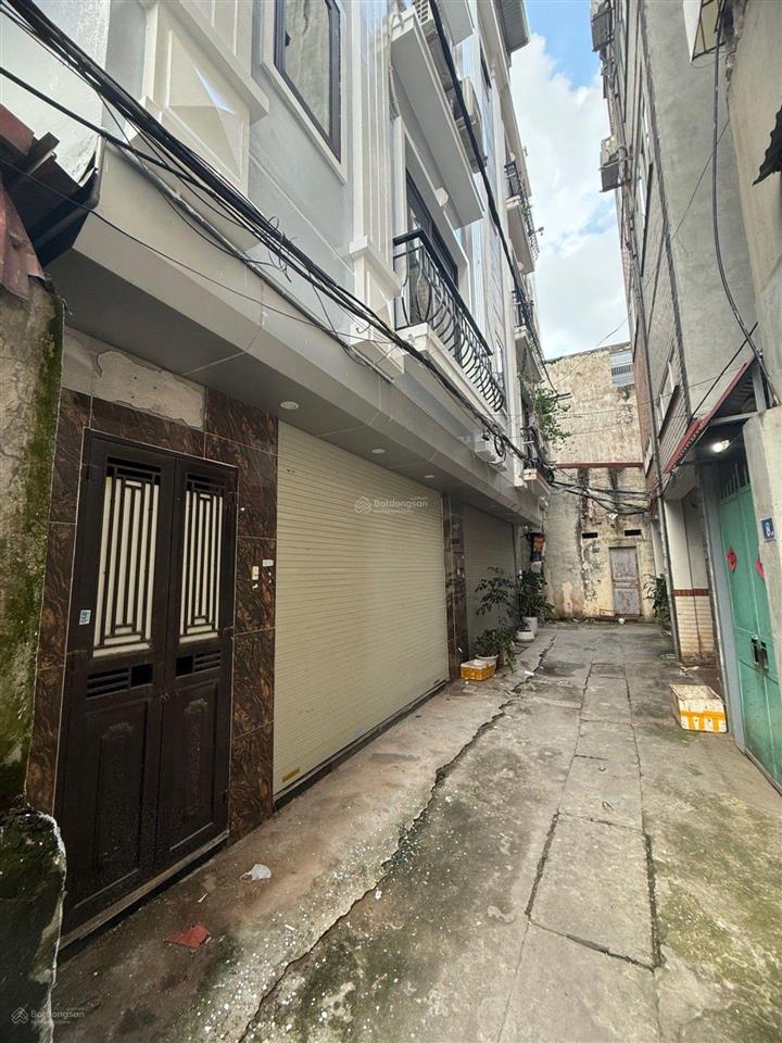 Siêu h.iếm nhà phố kim giang ngõ thông 5 tầng 4 ngủ oto đỗ cửa ko quy hoạch