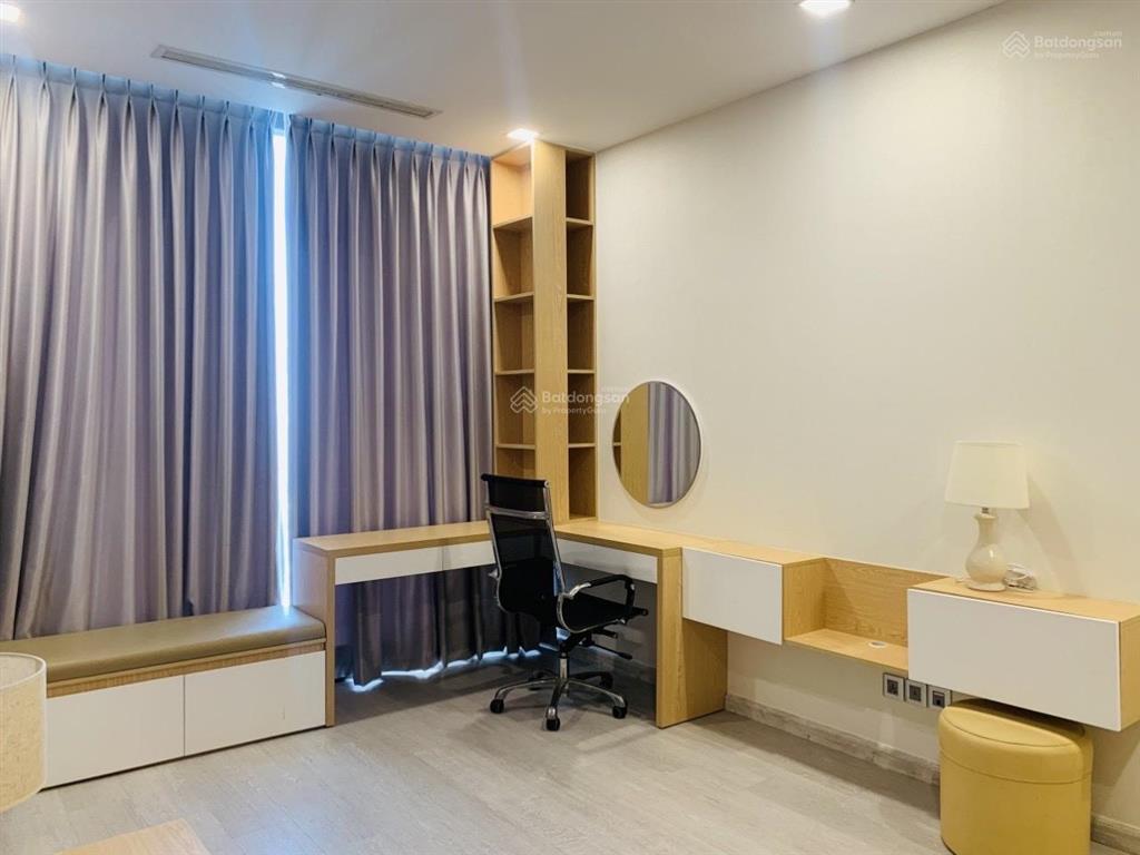 Bán cc 3pn + 2wc tại vinhomes golden river ba son, 26 tỷ, 109m2, view đẹp, nhiều tiện ích