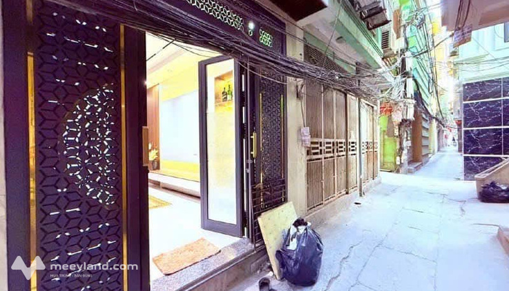 Bán nhà Bạch Mai 5 tầng thang máy - Nhà mới coong - 7 phòng - Ở hoặc cho thuê đều đẹp