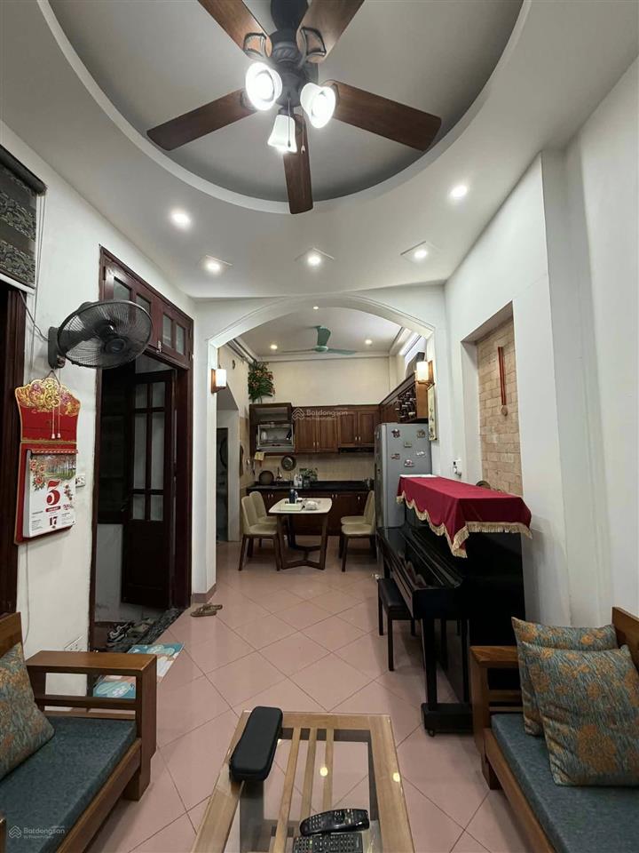 Bán nhà 40m², mặt tiền 5,2m, 4 tầng ở ngõ 106 nguyễn ngọc nại, giá 9.x tỷ