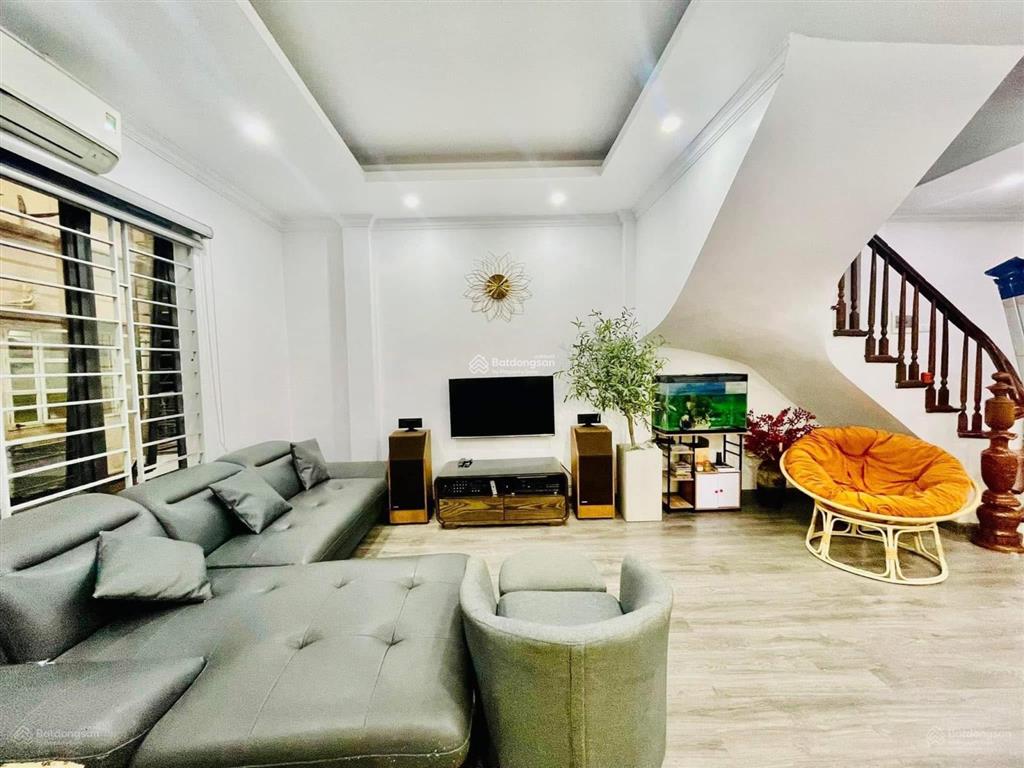 Giá tốt! nhà đẹp phân lô cù chính lan, không qh, 10m ra ô tô tránh, giáp đống đa, ngã tư sở, sđcc