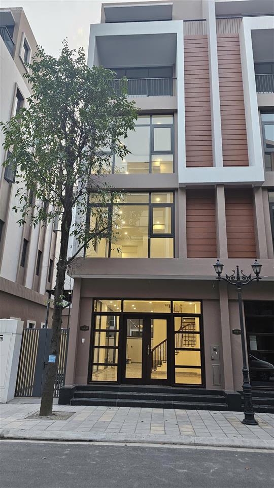 Lk xẻ khe đẹp ad 11, 98m², 5 tầng, đã hoàn thiện 3 tầng cực đẹp, về ở luôn giá yêu thương 14,5 tỷ