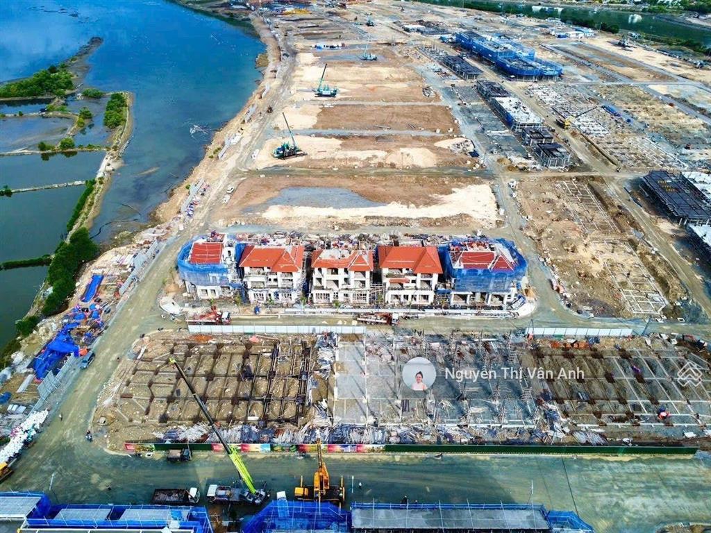 Siêu phẩm nhà phố mặt tiền 9,5m nằm trên trục đường 20m trung tâm thành phố nha trang