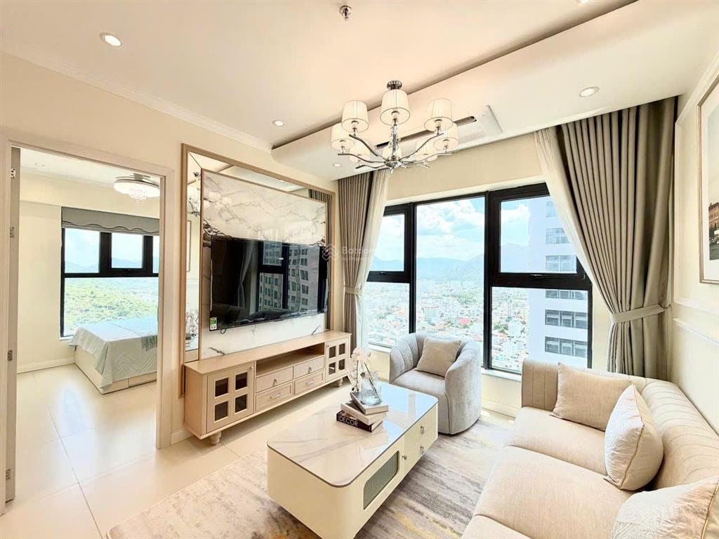 Kiều trinh căn đẹp oc3 mường thanh viễn triều tầng 36 căn 12