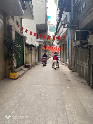 Phân lô Nguyễn Ngọc Nại - nhà đẹp ở ngay - Gía 8 tỷ