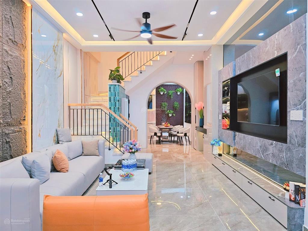 4,3m x 13m nhà 4 tầng 4pn full nội thất gần chợ xóm mới lotte citiland