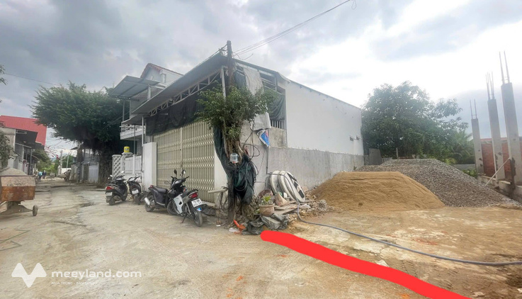 Đất vuông vức - dân ở đông kín - khu vực sầm uất - Trung tâm xã Diên Khánh - Khánh Hòa