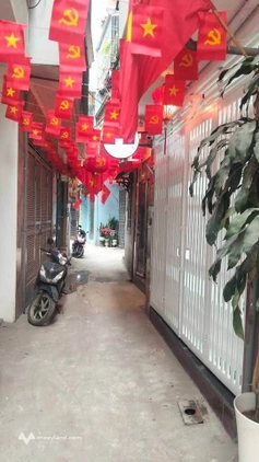 Bán nhà Hoàng Hoa Thám 33m2 x 5 tầng, sổ đỏ đẹp, ngõ ba gác thoáng trước sau