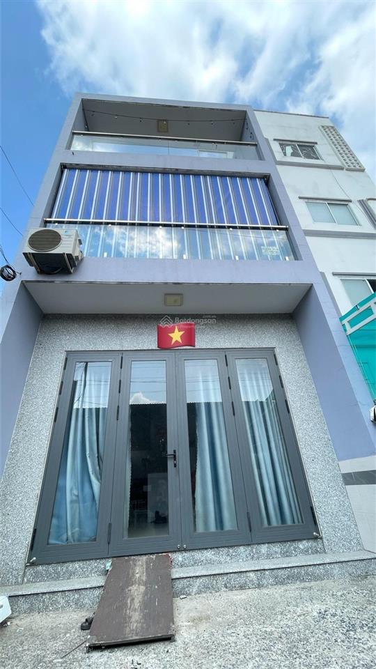 Hẻm thống nhất 5 x 15m 2 tầng chính chủ đang ở kẹt tiền bán gấp đổi nhà nhỏ hơn