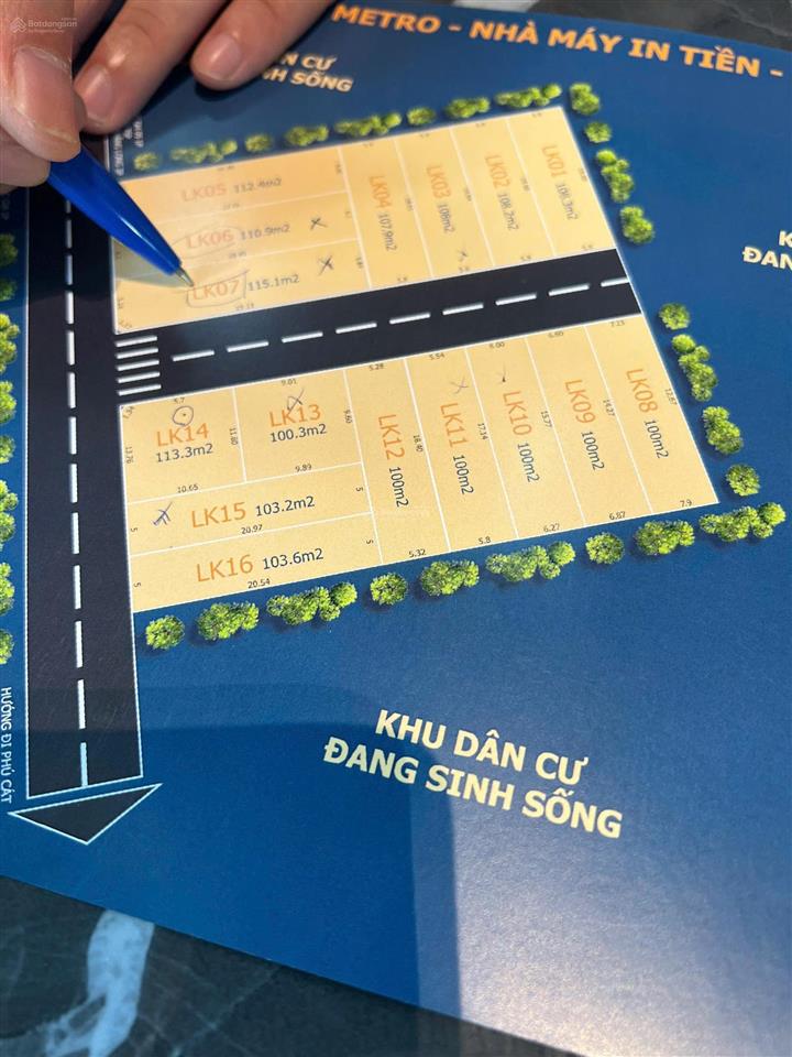 Cần bán lô thôn 5 phú cát, hà nội. diện tích 110 m2 full thổ cư sát bên đường đôi 50m