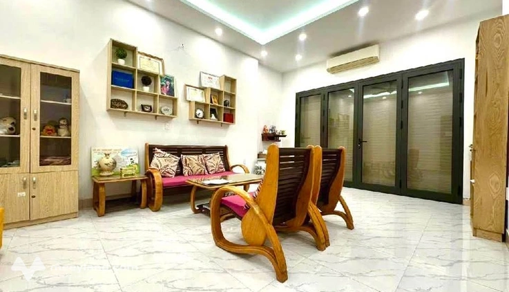 Chủ hạ chào 3 tỷ giá mới 31 tỷ - Võng Thị ô tô tránh vào nhà - Cho thuê văn phòng CHDV - Thông số vàng