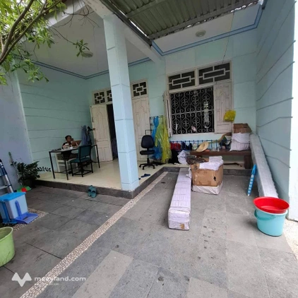 Cho thuê nhà qua Cầu Dứa tầm 300m - Hẻm oto vào được