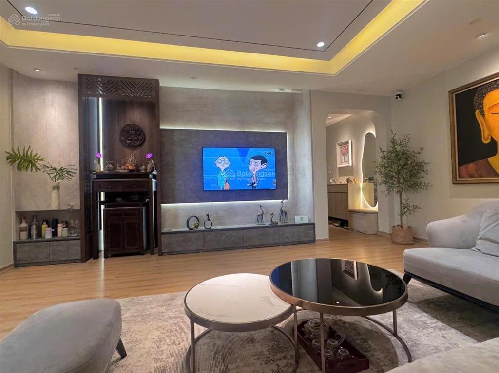 Chủ nhà cần bán gấp căn hộ 2pn2wc eco green city, giá tốt