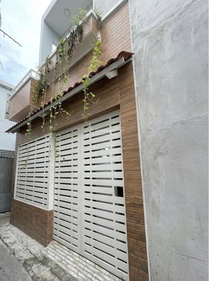 Siêu hiếm p.13 phú nhuận bán gấp nhà 31m2 (4m x 8m) hẻm 3.5m dòng tiền 15 triệu/tháng