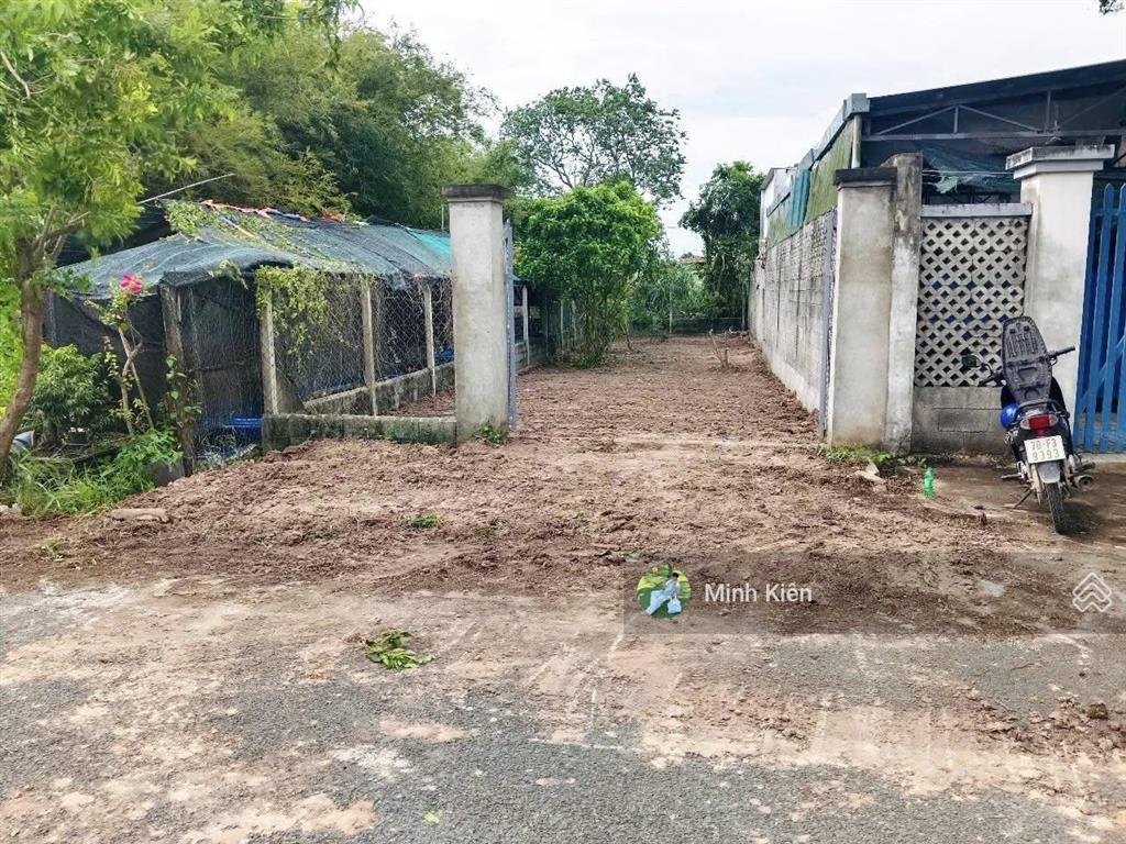 Giá 1 tỷ 240 triệu chính chủ giao bán nhanh lô đất (6x32m), sổ hồng riêng ngay đ huỳnh văn cọ.