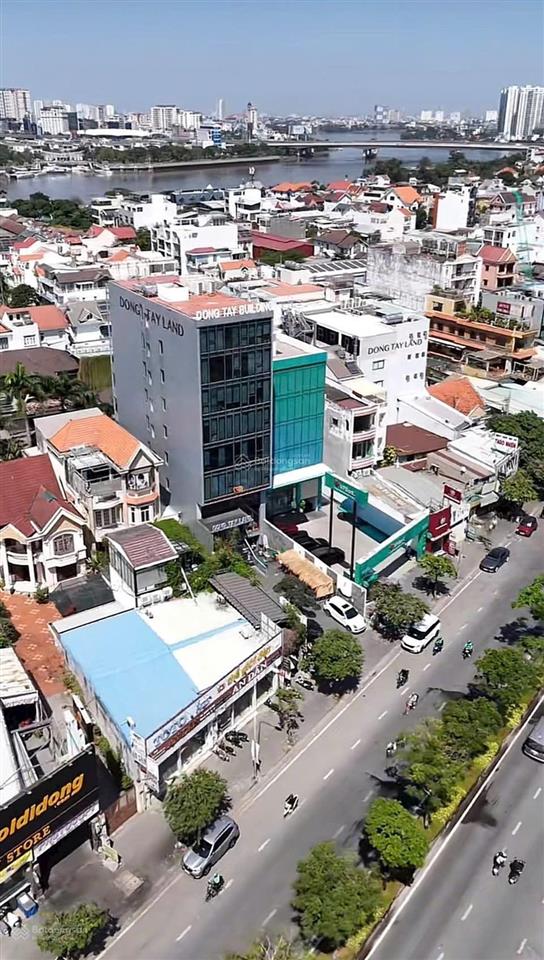 Bán khuôn đất ngay trần não, p. an khánh, quận 2 dt 17x29m giá 150tr/m2 ctxd hầm + 7 tầng