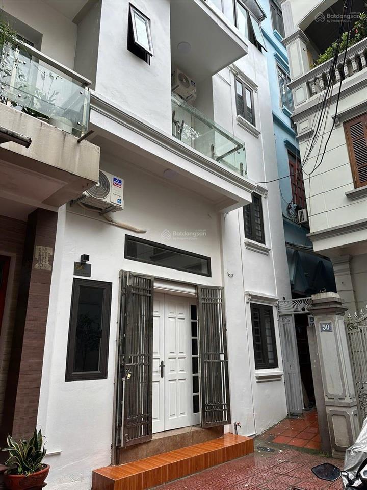 Bán nhà đội cấn ba đình dt 35m2 mt 6.2m sân riêng 30m2 2 thoáng trước sau giá nhỉnh 9 tỷ