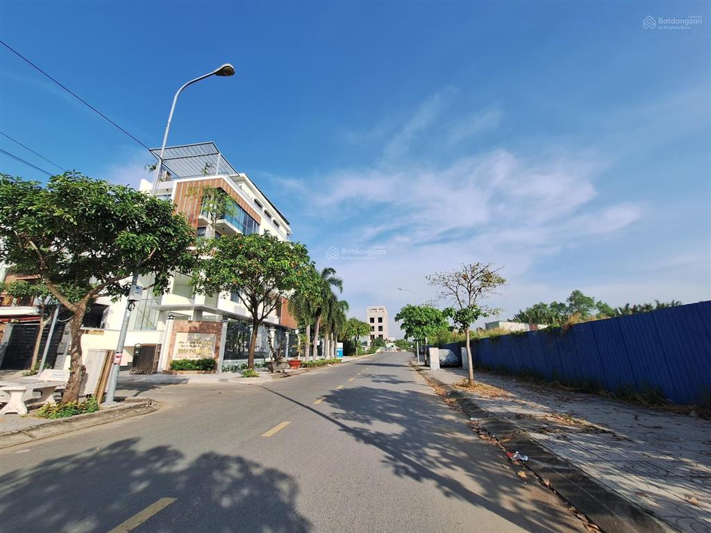 100m2 giá 6.89 tỷ kdc đào sư tích, xây dựng tự do, sổ riêng