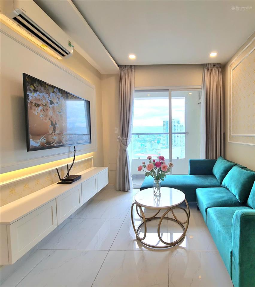 Chủ cần xoay vốn nhanh bán c/c quận 3 terra royal 2 phòng ngủ. chủ đầu tư 0935 252 ***