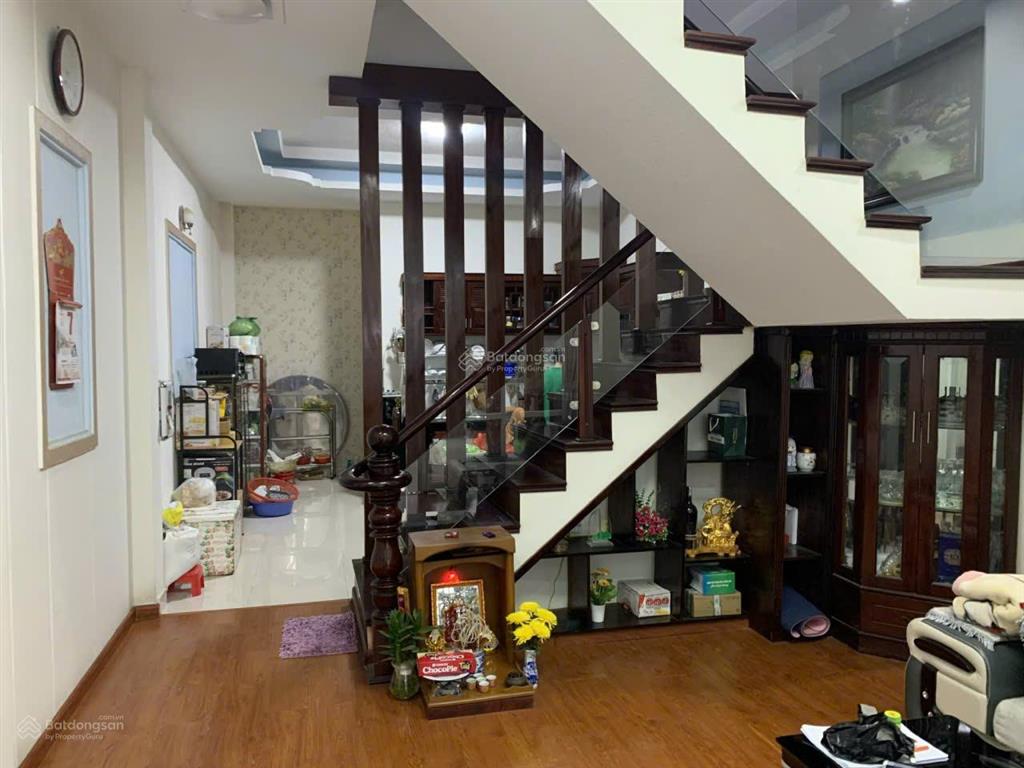 Nhà sổ riêng xây dựng, kqh trần anh tông, tp đà lạt. dt 72m2, 3 lầu, 3 pn, đường nhựa 6m. 6.5 tỷ