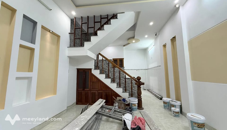 Bán nhà sau căn mặt tiền Nguyễn Thái Học - Diện tích 40m2 vuông vắn sổ đẹp