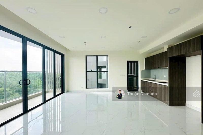 Căn góc 3pn (loại bancol dài), tầng cao view rừng cây xanh giá 10,5 tỷ diamond centery