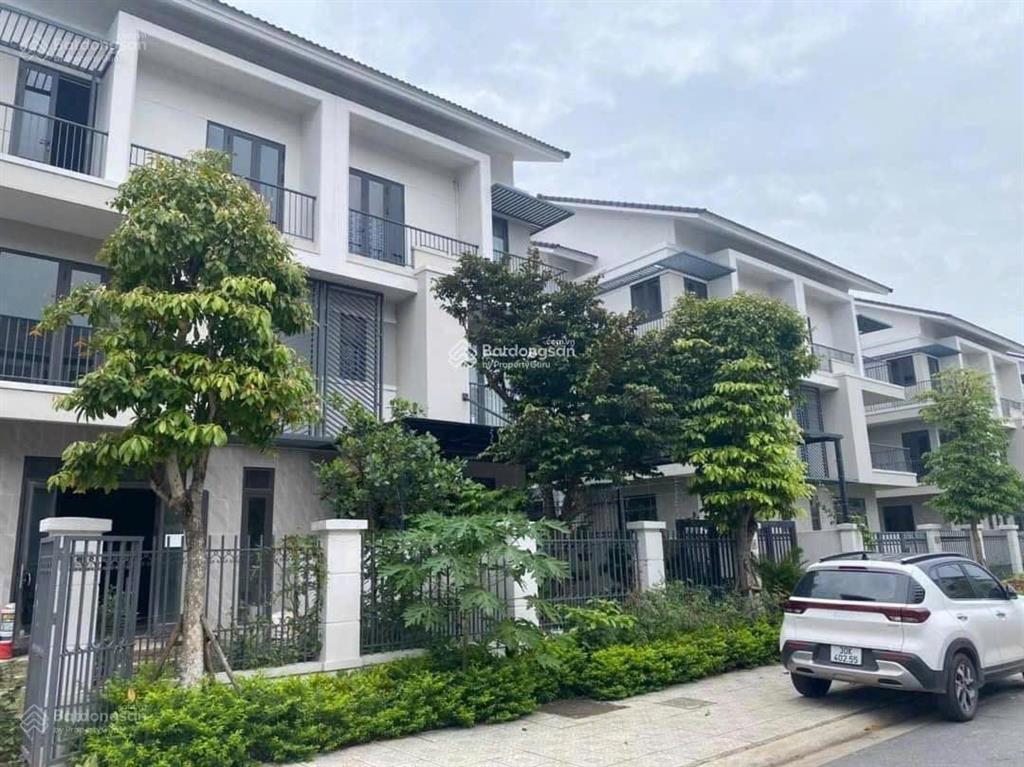 Hiếm có 1 căn biệt thự chỉ 65 triệu/m2 sắp nhận nhà mới tinh, đẹp long lanh, hướng nam mát mẻ