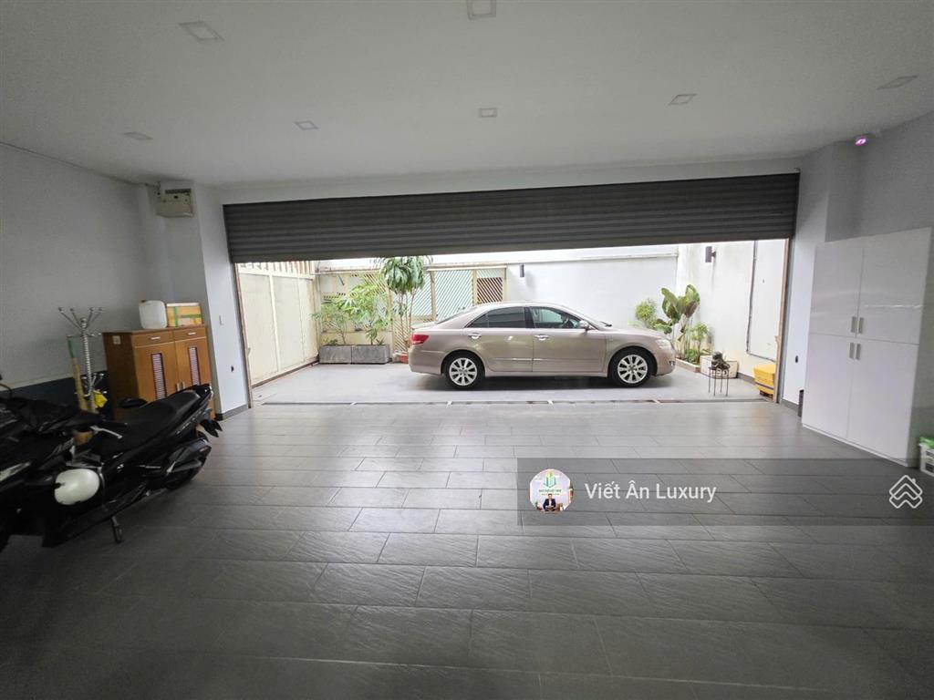 Bán nhà cao cấp đường trần hưng đạo, quận 5, gara ô tô thang máy full nội thất vip giá 59 tỷ