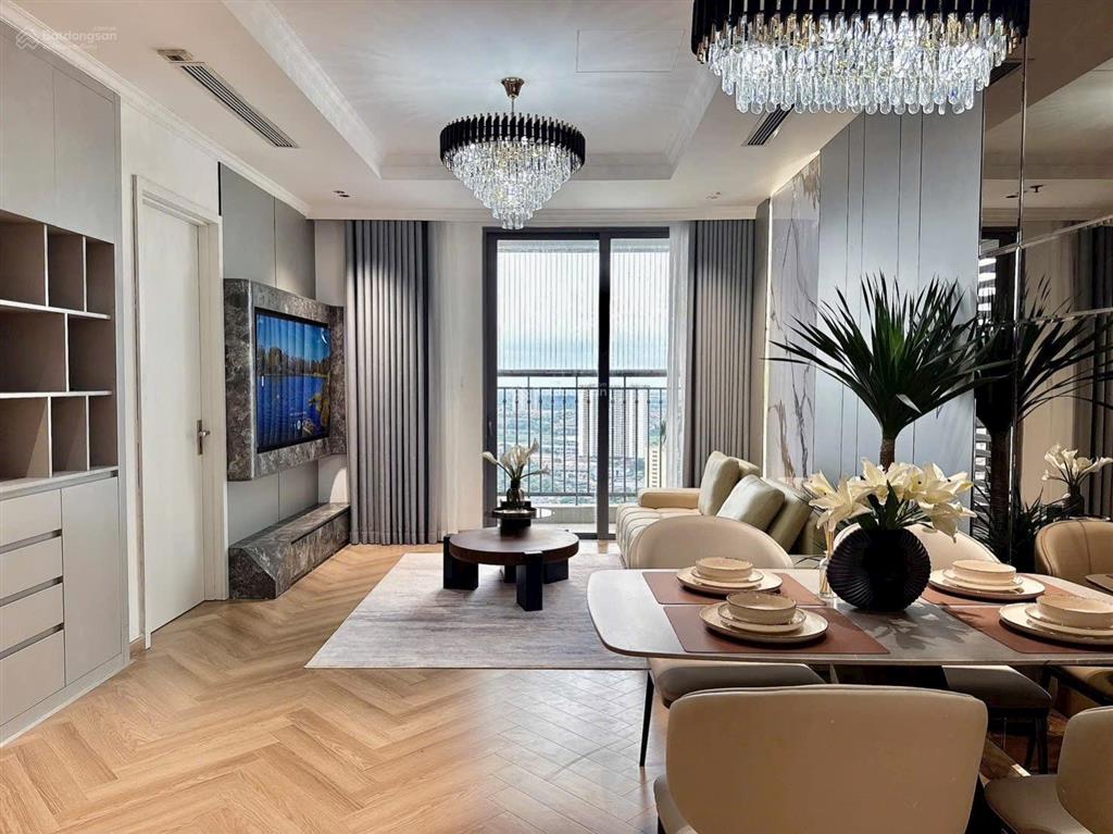 Chính chủ gửi bán 81.3m2 toà p06 ban công đông nam tầng đẹp view thoáng hiếm nhà bán