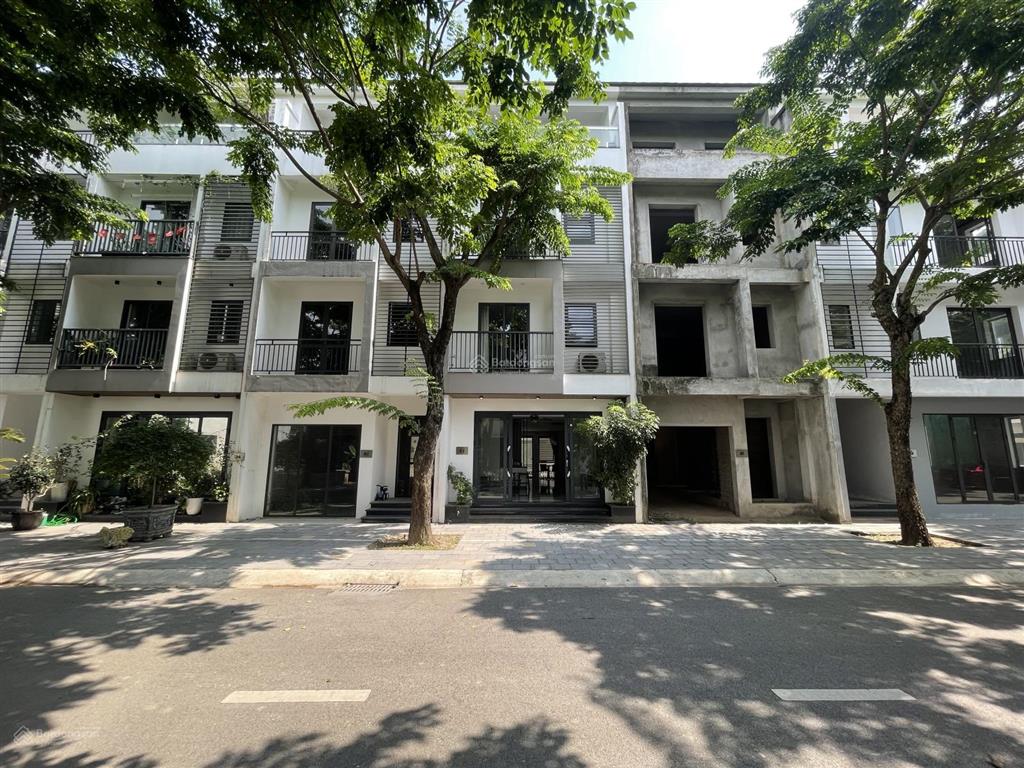 Hàng cực hot! bán gấp liền kề phân khu 1c ecopark. dt 80m2/ mt 5m/ xây 4t + tum
