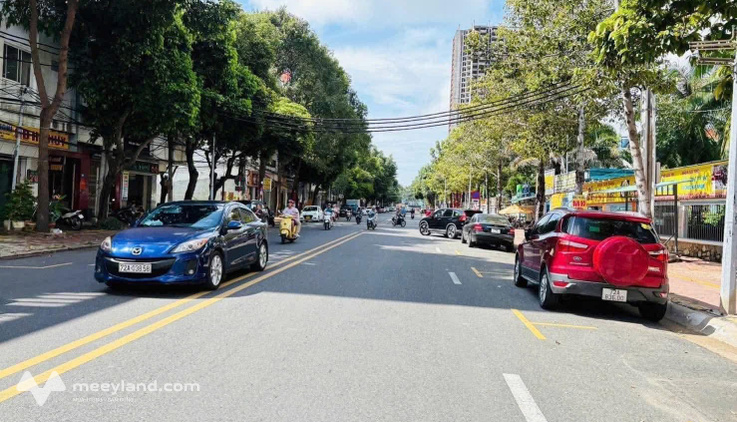 Bán đất nền, 100 m², Phường 7