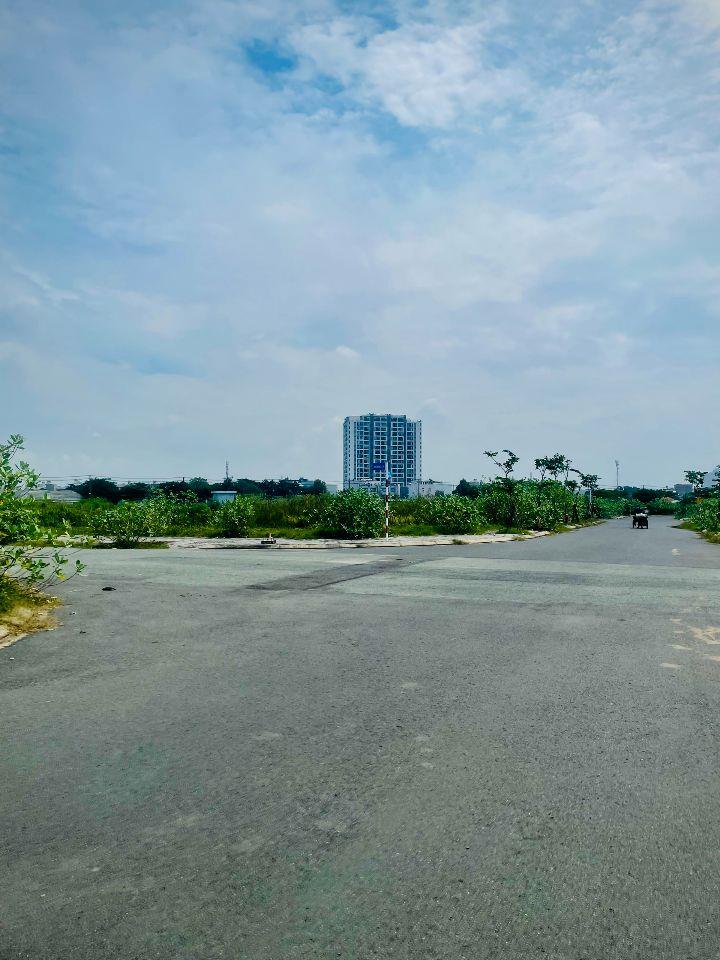 Bán nền đẹp giá tốt dự án Đại Học Quốc Gia 245 – Quận 9, TP. Thủ Đức