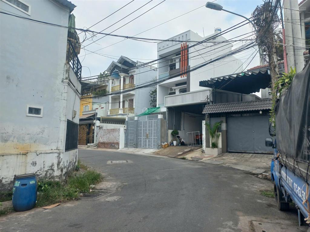 Bán đất mặt tiền đường 182 lã xuân oai giá đầu tư