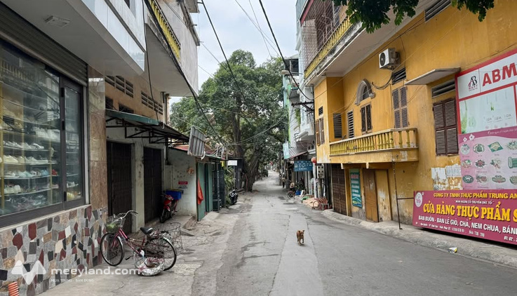 Bán nhà 3 tầng kinh doanh sầm uất, mặt tiền gần 6m, gần chợ Vĩnh Yên