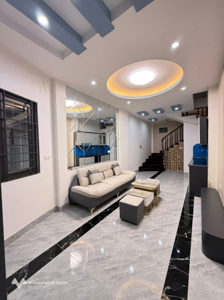 Nhà đẹp đầy đủ nội thất ở ngay Phú Mỹ 36m2, 5 tầng, giá tốt