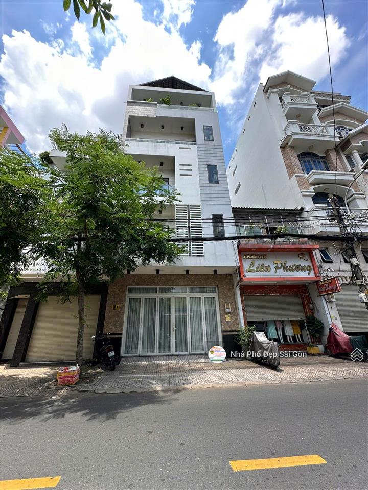 Siêu phẩm ngang khủng 6m đúc 5 lầu, có thang máy. mt nguyễn hồng đào khu vip bàu cát