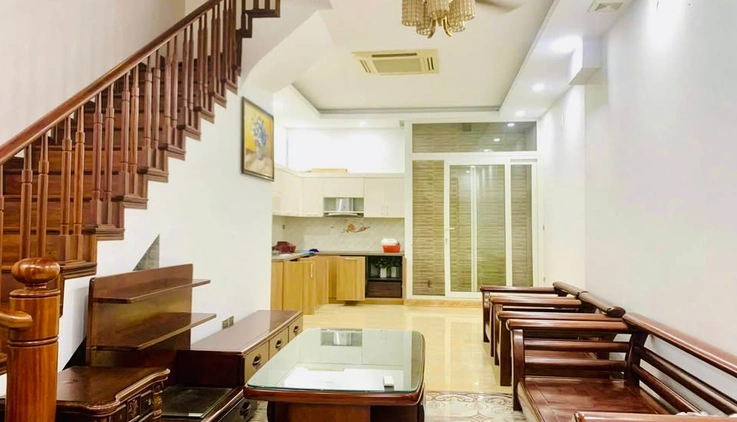 Cho thuê nhà Vũ Miên, Tây Hồ – Giá 42 triệu/tháng