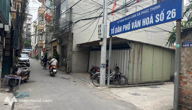 Đất tại trung tâm thị xã Phúc Thịnh, lô góc 3 mặt thoáng, đường rộng oto tránh