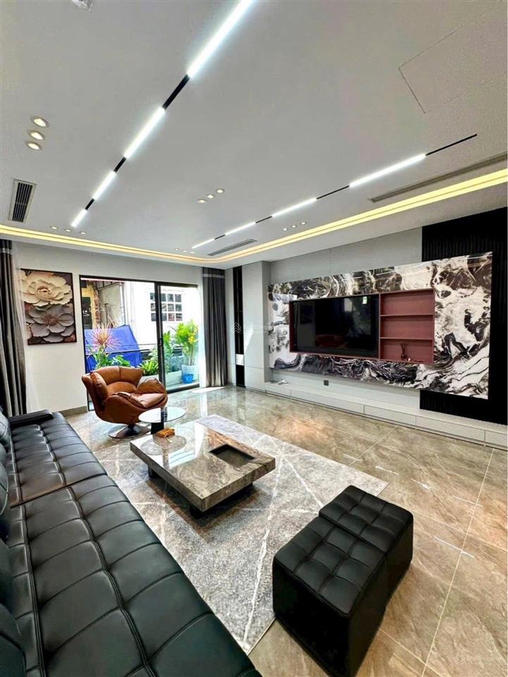 Bán nhà nguyễn văn cừ, 110m2, 7 tầng thang máy, mt 6.6m, 15.9 tỷ. gần mặt phố, ô tô đỗ cửa nhà