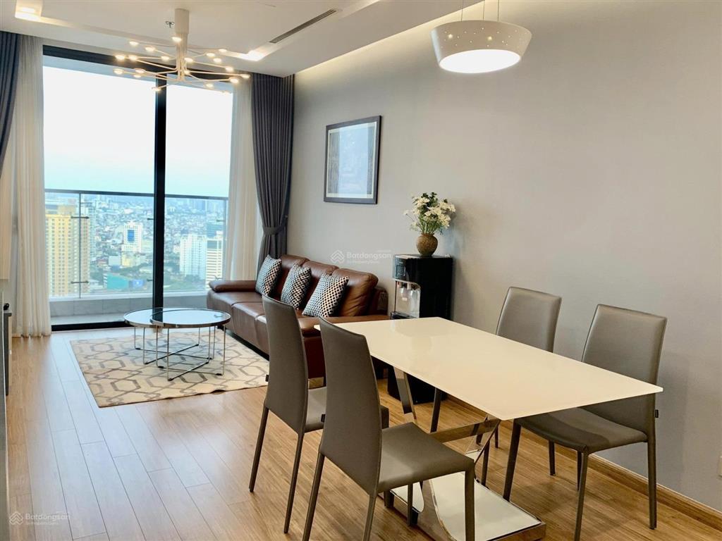 Chính chủ cần bán nhanh căn hộ 105m2 3n2vs dự án vinhomes metropolis liễu giai. giá 20 tỷ