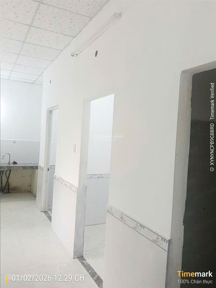 Bán nhà 112m2, để lại nội thất, đang buôn bán, đường 2 oto.