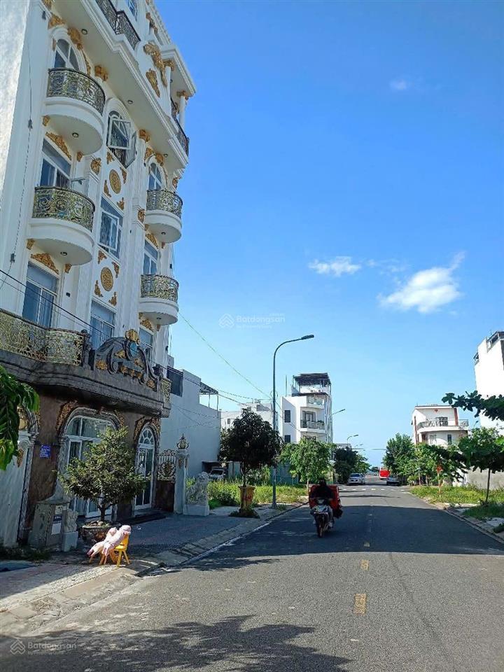 Lô đôi 210m2, mt 10m đường trần minh tông sát biển, thích hợp xây villa, homestay, 15,9 tỷ có tl