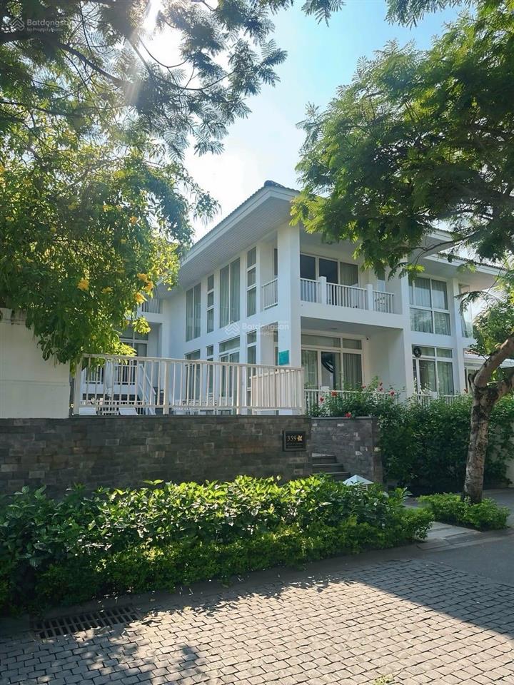 Siêu phẩm biệt thự premier villa sát biển hàng hiếm giá tốt