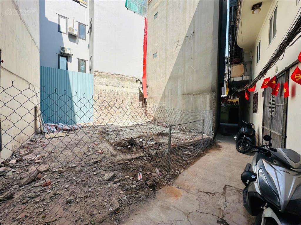 Chính chủ muốn bán lô đất thái thịnh đống đa ngõ nông 30m ra ô tô dt 61m2 * 7,1m mt 13 tỷ có tl