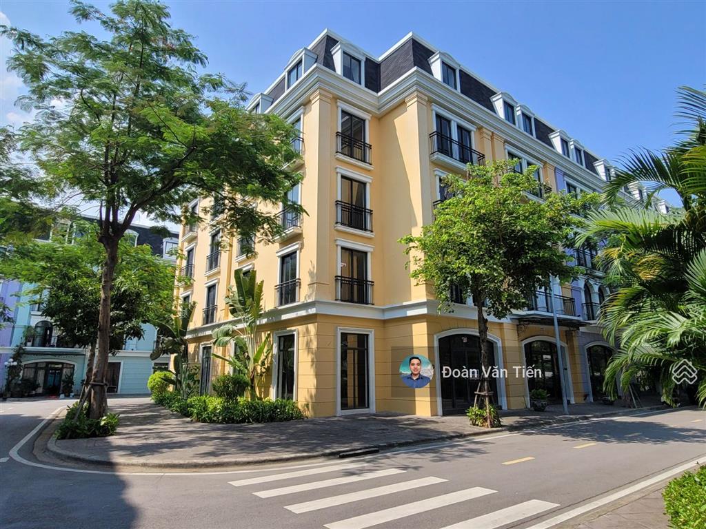 Quyết bán căn góc 2 đường hướng nam 104m² mt 9m