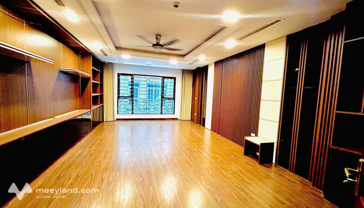 Bán nhà phân lô Hoàng Cầu, Đống Đa - 55m2 x 7 tầng thang máy - Mặt tiền 5m - Ô tô tránh - Kinh doanh - Giá 31 tỷ